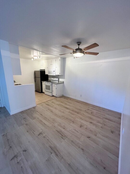701 Ash Ln in San Marcos, CA - Building Photo