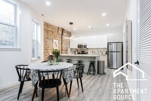 2743 W Division St in Chicago, IL - Building Photo