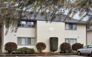 East Park Place Apartments in Portland, OR - Building Photo - Building Photo