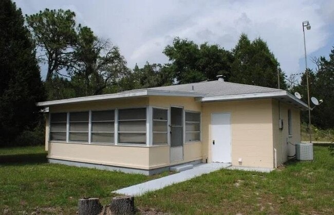 8320 N Bardge Terrace in Crystal River, FL - Building Photo - Building Photo