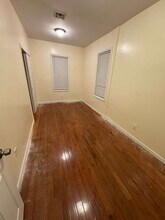 209 21st St, Unit 2 in Irvington, NJ - Building Photo - Building Photo