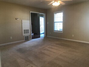 223 Lochwood Dr in Raeford, NC - Building Photo - Building Photo