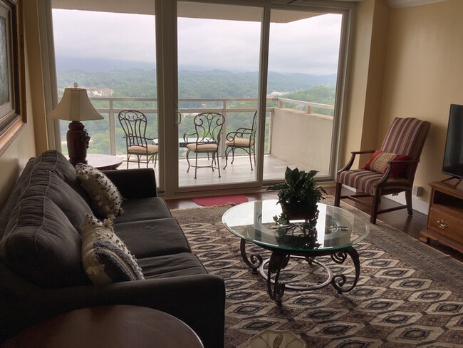 property at 1131 Stringers Ridge Rd