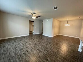 350 Carlisle Dr in Weatherford, TX - Building Photo - Building Photo