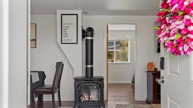 726 Garfield St in Mount Vernon, WA - Building Photo - Building Photo