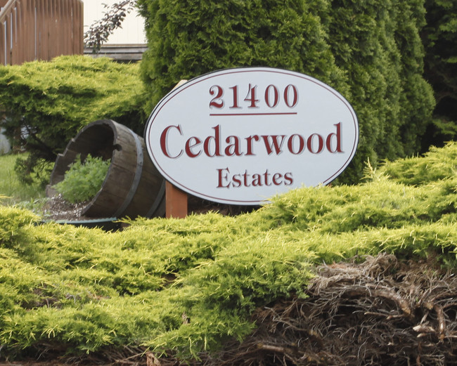 Cedarwood Estates in Gresham, OR - Building Photo - Building Photo