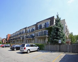 262 St Helens Ave in Toronto, ON - Building Photo