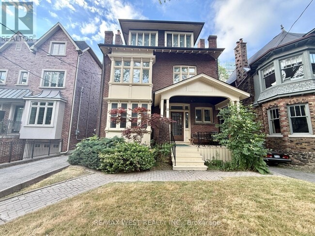 property at 12-12 Foxbar Rd