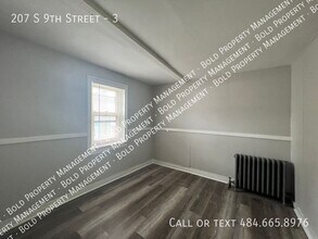 207 S 9th St-Unit -3 in Lebanon, PA - Building Photo - Building Photo