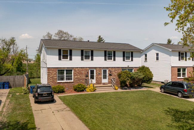 Creekwoods Community in Amherst, NY - Foto de edificio - Building Photo