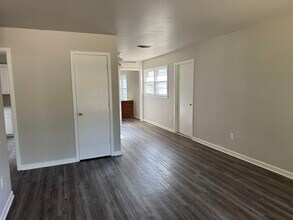 4811 52nd St in Lubbock, TX - Building Photo - Building Photo