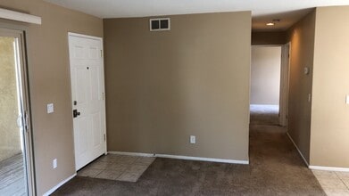 1140 W Blaine St in Riverside, CA - Building Photo - Building Photo