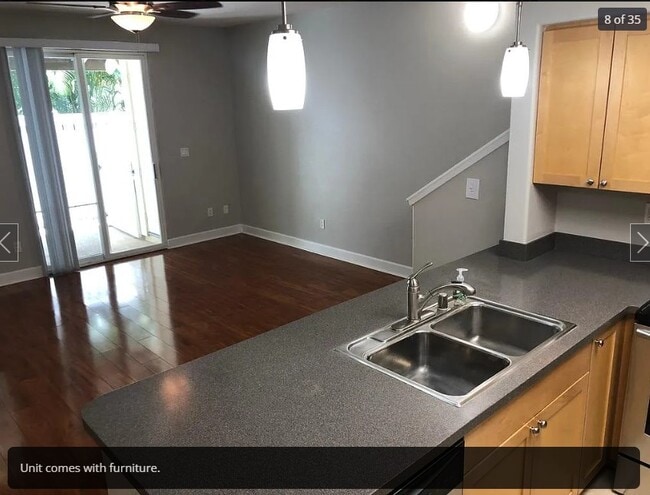 921492 Aliinui Dr, Unit 4
