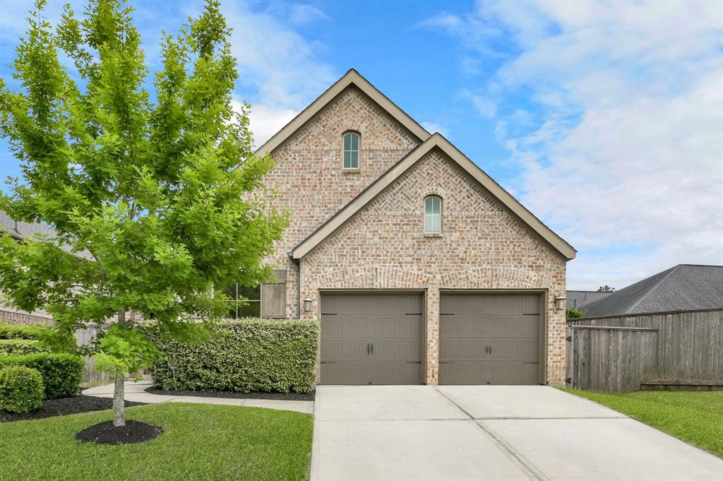 122 Kinnerly Peak Pl in Montgomery, TX - Building Photo