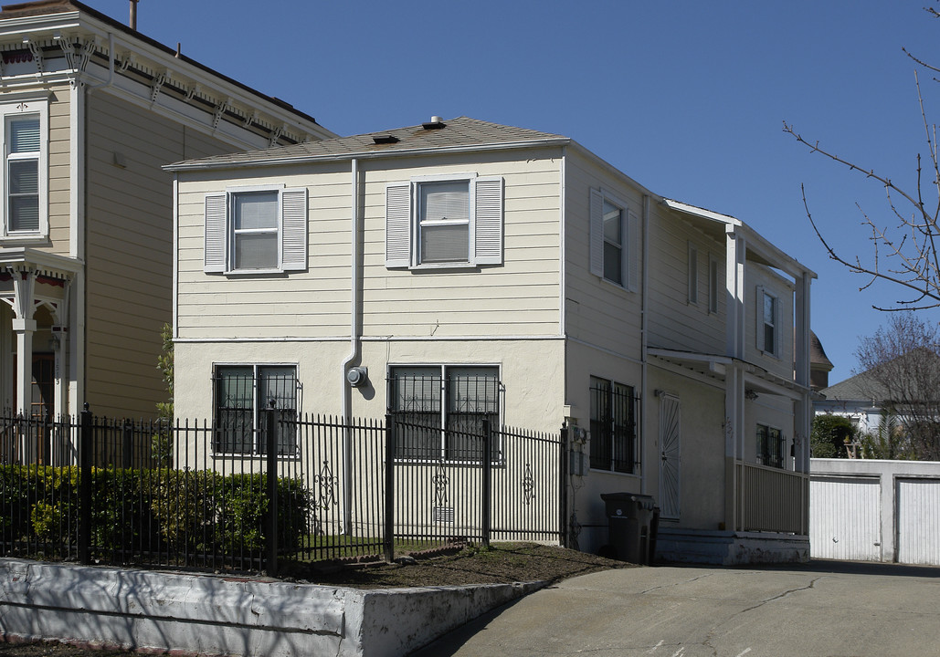 1521-1525 Filbert St in Oakland, CA - Building Photo