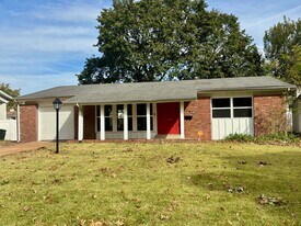 607 Coach Light Ln in Hazelwood, MO - Building Photo