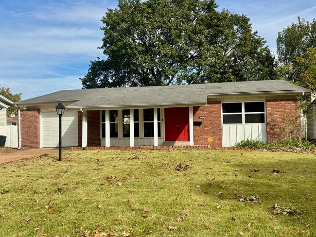 property at 607 Coach Light Ln