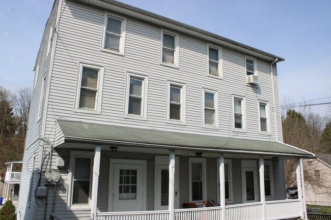 property at 142 W Main St