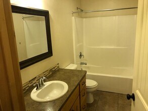 1043 Rd Runner Dr in Helena, MT - Building Photo - Building Photo