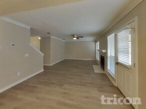 1220 Idlewood in Schertz, TX - Building Photo - Building Photo