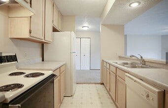 BayOak in Normal, IL - Building Photo - Building Photo