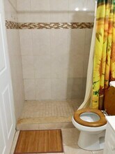 18356 NW 68th Ave-Unit -D in Hialeah, FL - Building Photo - Building Photo