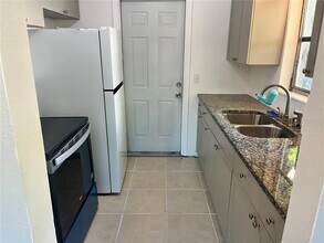 137 38th Ave SE in St. Petersburg, FL - Building Photo - Building Photo