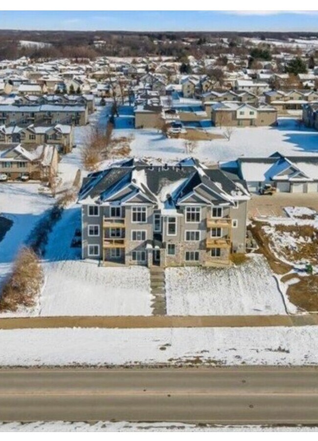 property at 10 Jaro Wy