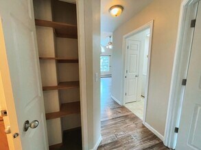 1606 Woodcutter Ct in Anchorage, AK - Building Photo - Building Photo