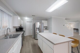 834 Quitman Oak in San Antonio, TX - Building Photo - Building Photo