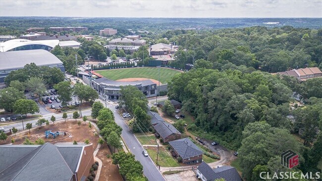 220 E Rutherford St in Athens, GA - Building Photo - Building Photo