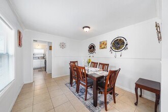 8041 Howard Dr in Houston, TX - Building Photo - Building Photo