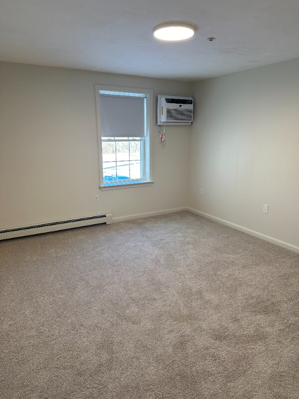 220 Providence Rd in Grafton, MA - Building Photo - Building Photo