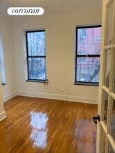 34 Downing St in New York, NY - Building Photo - Building Photo