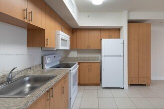 2350 SW 27th Ave in Miami, FL - Building Photo - Building Photo