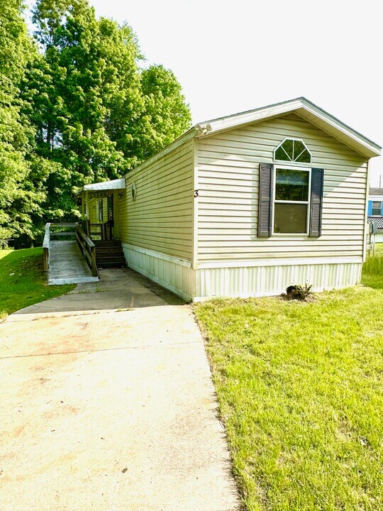 3 Gladeview in Battle Creek, MI - Building Photo