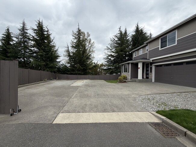 25517 158th Ave SE in Covington, WA - Foto de edificio - Building Photo