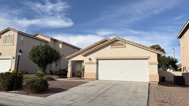 8840 Spinning Wheel Ave in Las Vegas, NV - Building Photo - Building Photo