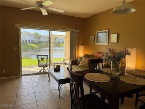 8144 Pacific Beach Dr in Ft. Myers, FL - Building Photo - Building Photo