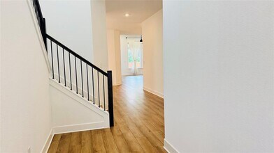 1332 S Brook Dr in Leander, TX - Building Photo - Building Photo