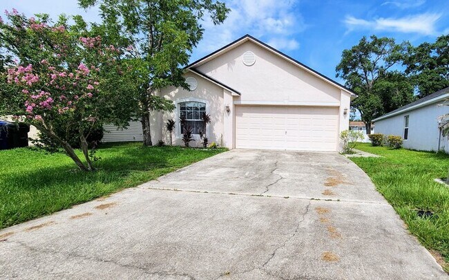 property at 1537 Slash Pine Ct