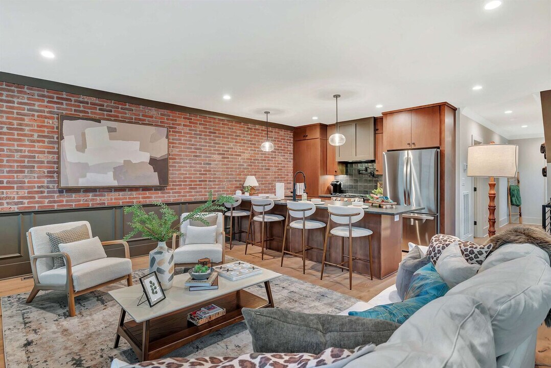 1701 Portland Ave in Nashville, TN - Building Photo