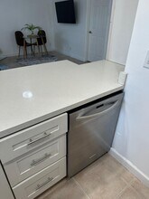 1220 NE 5th Ter, Unit 3 in Fort Lauderdale, FL - Building Photo - Building Photo
