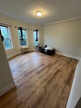 44 Russell Rd, Unit 1 in Somerville, MA - Building Photo - Building Photo