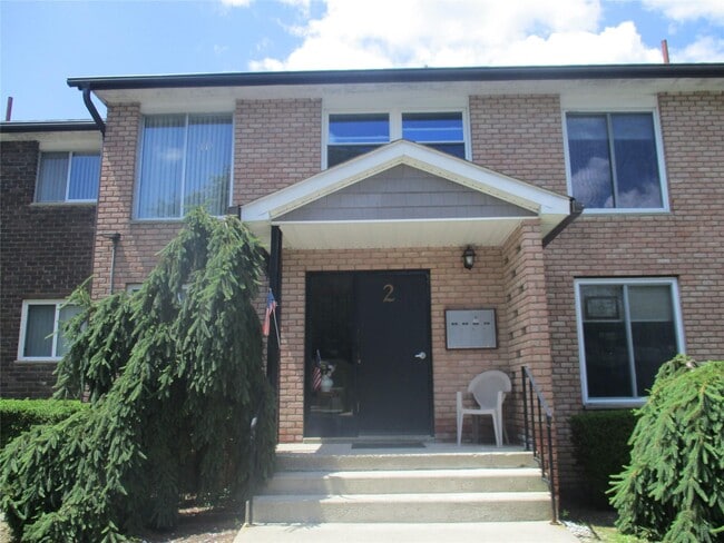 property at 2 Barnett Dr