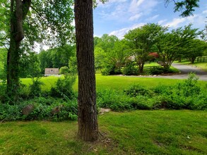 9078 Knoll Run Ln in Marshall, VA - Building Photo - Building Photo