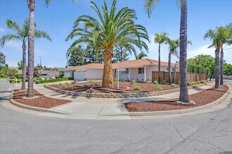 6738 Tannahill Dr in San Jose, CA - Building Photo - Building Photo