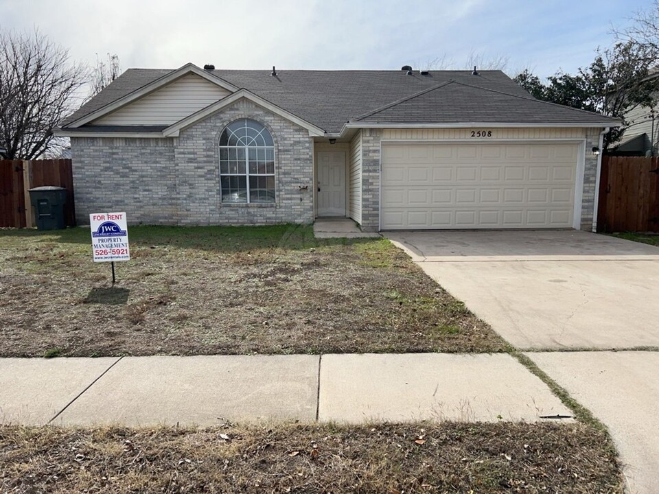 2508 Windmill Dr in Killeen, TX - Building Photo