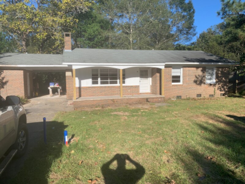 510 Oak Grove St in Pine Hill, AL - Building Photo