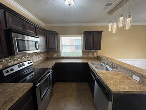 2224 Forestbrook Dr in Garland, TX - Building Photo - Building Photo